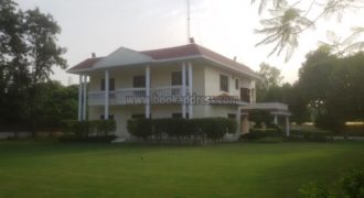 2.5 Acre DLF Chhatarpur 4 BHK Semi Furnished Farmhouse for expats for Rent/Lease
