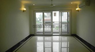 Rent/Lease Semi Furnished 3 BHK Apartment/Flat Defence Colony