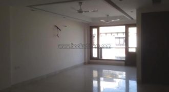 Builder Floor 3 BHK Semi Furnished Apartment/Flat Defence Colony for Rent/Lease