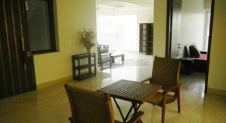 Defence Colony 3 BHK Semi Furnished Builder Floor for Rent/Lease