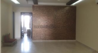 Rent/Lease 3 BHK Semi Furnished Builder Floor Defence Colony