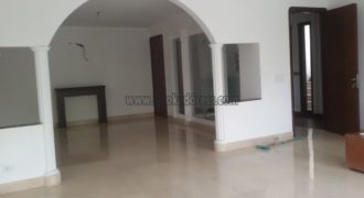 Semi Furnished Greater Kailash-2 3 BHK Apartment/Flat for Rent/Lease