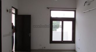 Semi Furnished 3 BHK Apartment/Flat Greater Kailash Enclave-3 for Rent/Lease
