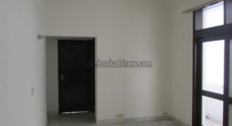 3 BHK Semi Furnished Apartment/Flat Vasant Vihar for Rent/Lease