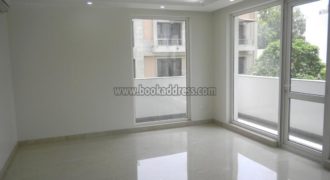 Luxury 4 BHK Semi Furnished Apartment/Flat Defence Colony for Rent/Lease