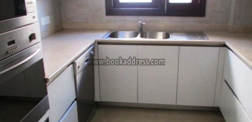 South Delhi Vasant Vihar 3 BHK Semi Furnished Apartment/Flat for Rent/Lease