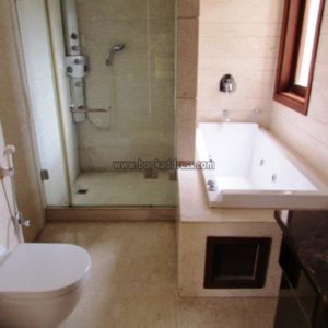 3 BHK Semi Furnished Apartment Flat Vasant-vihar Sout Delhi Rent (20)