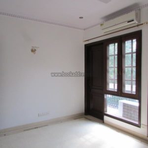 4 BHK Semi Furnished Apartment/Flat Anand Niketan South Delhi Rent Lease (16)