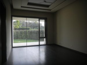 4 BHK Semi Furnished Farmhouse Pushpanjali Delhi Rent (15)